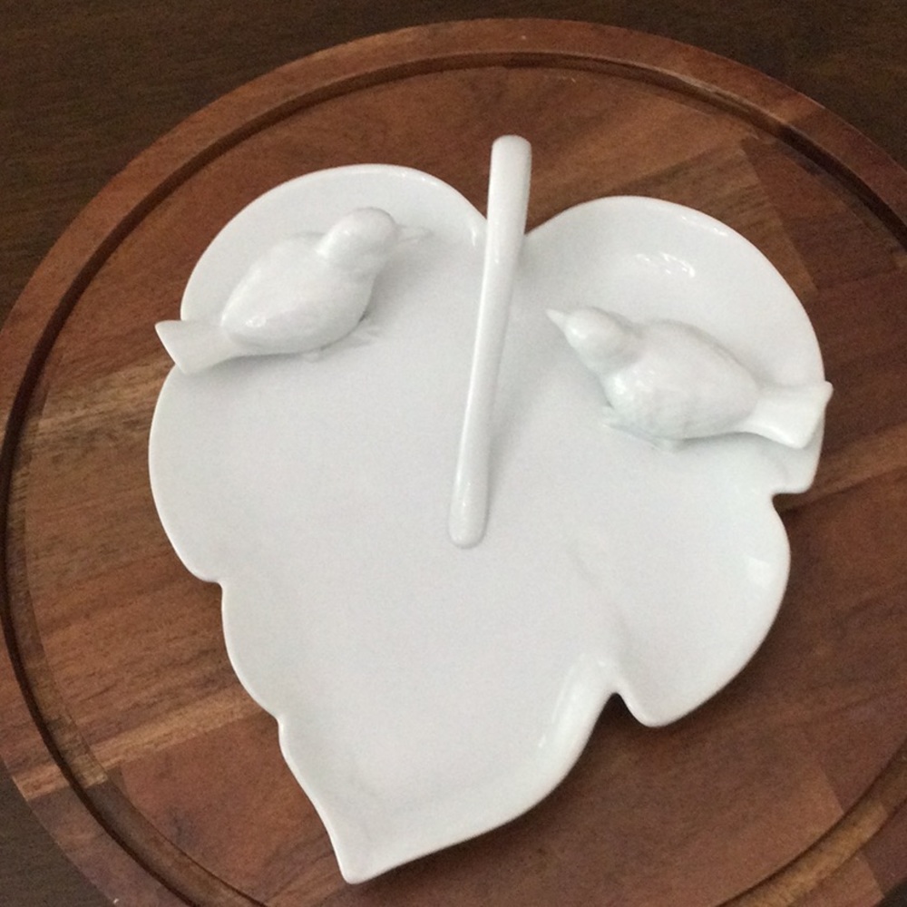 Very Pretty Porcelain Dish w/ Two Birds.